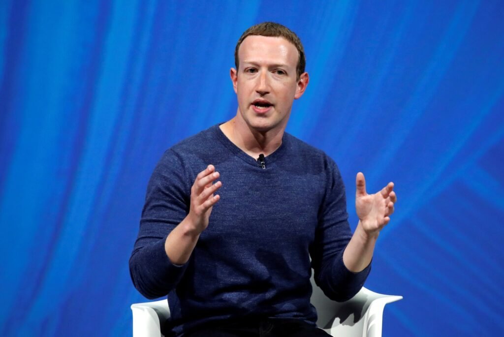Facebook, Google CEOs Suggest Ways to Reform Key Internet Law