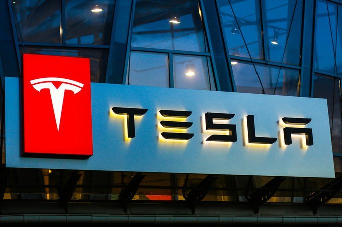 Two Dead in Tesla Crash in Texas Which was Believed to be Driverless